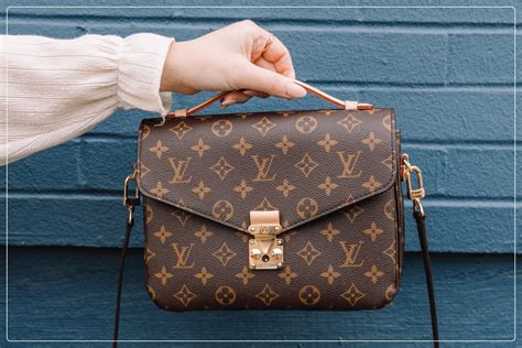 how to reconice a fake louis vuitton bag pack|copy louis vuitton bags uk.